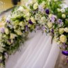 Свадебная арка в лиловом цвете
