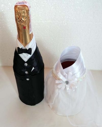 Свадебный декор шампанского жених и невеста