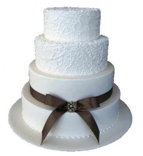 Свадебный торт в белом цвете